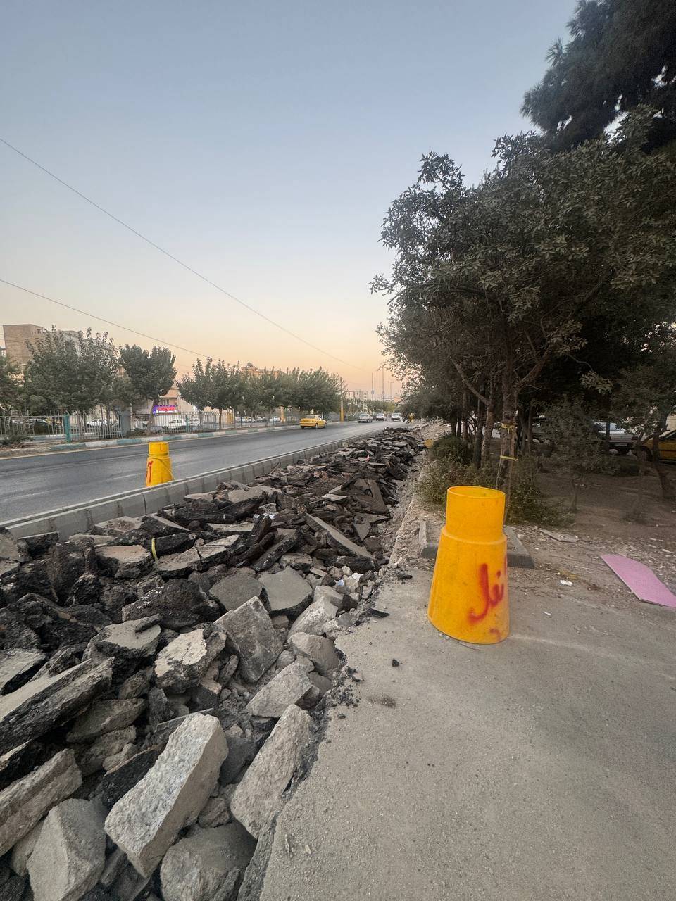 نارضایتی اهالی خیابان شهید عباسی شهرری از ادامه دار شدن بن&zwnj;بست&zwnj;سازی