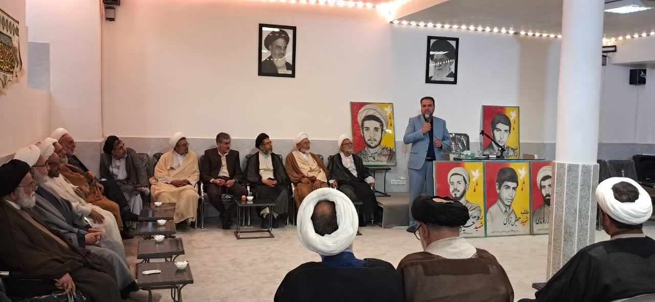 تجلیل از روحانیون رزمنده هشت سال دفاع مقدس در نیشابور تجلیل از روحانیون رزمنده هشت سال دفاع مقدس در نیشابور