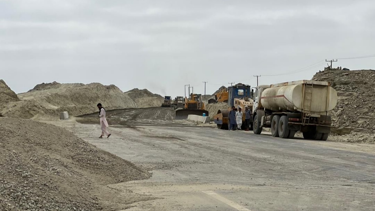 شتاب چشمگیر در ساخت بزرگراه زاهدان-چابهار