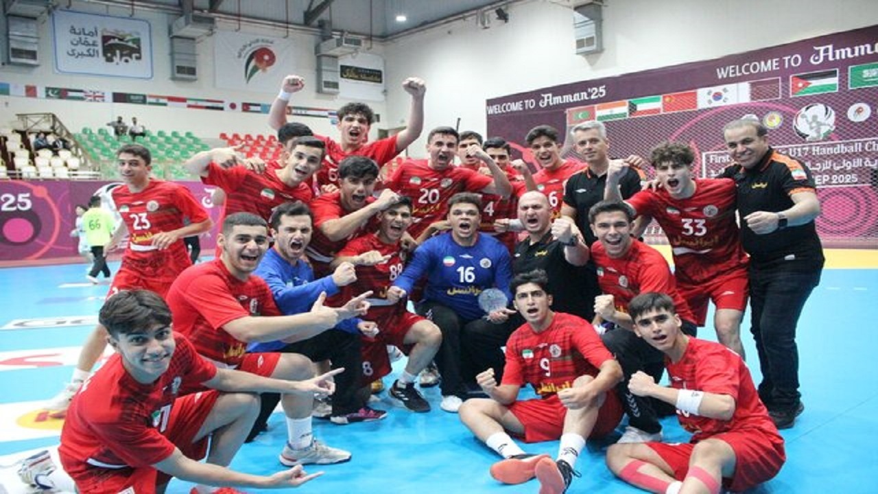 هندبال ایران بربام آسیا ایستاد
