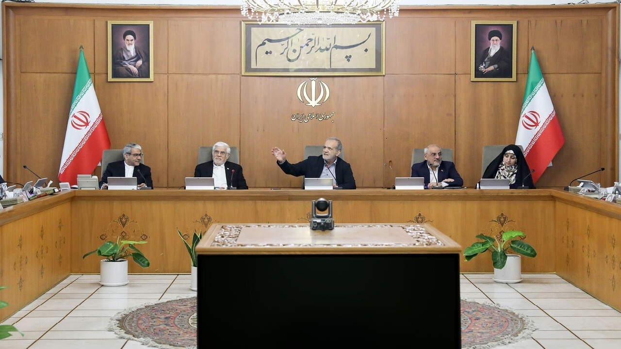 پزشکیان: مسیر ملت ایران، ایستادگی و عزتمندی در برابر زورگویان است