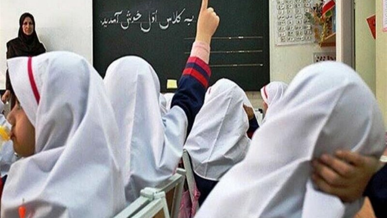 آموزش بیش از ۲۰ هزار نوآموز دو زبانه در سیستان و بلوچستان