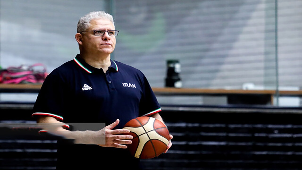 مانولوپولوس به ایران بازگشت
