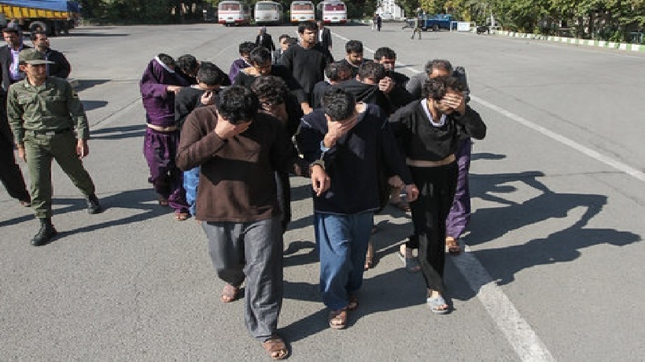 کشف بیش از ۵۲۰۰ میلیارد ریال کالای قاچاق در لرستان؛ دستگیری بیش از ۵۰ باند سرقت و توزیع مواد