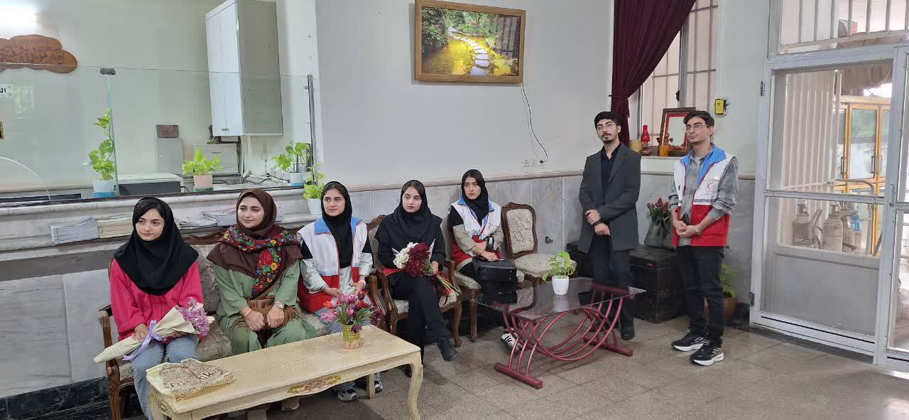 کارکنان و دانشجویان دانشگاه صنعتی نوشیروانی بابل از نسل طلایی جامعه بازدید کردند