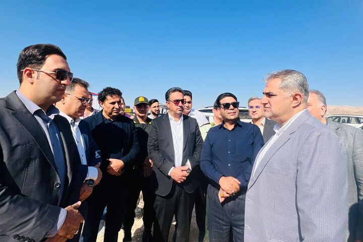 پیگیری ۱۷ هزار واحد مسکن ملی در شیراز و ساماندهی بافت تاریخی پیرامون حرم شاهچراغ (ع)