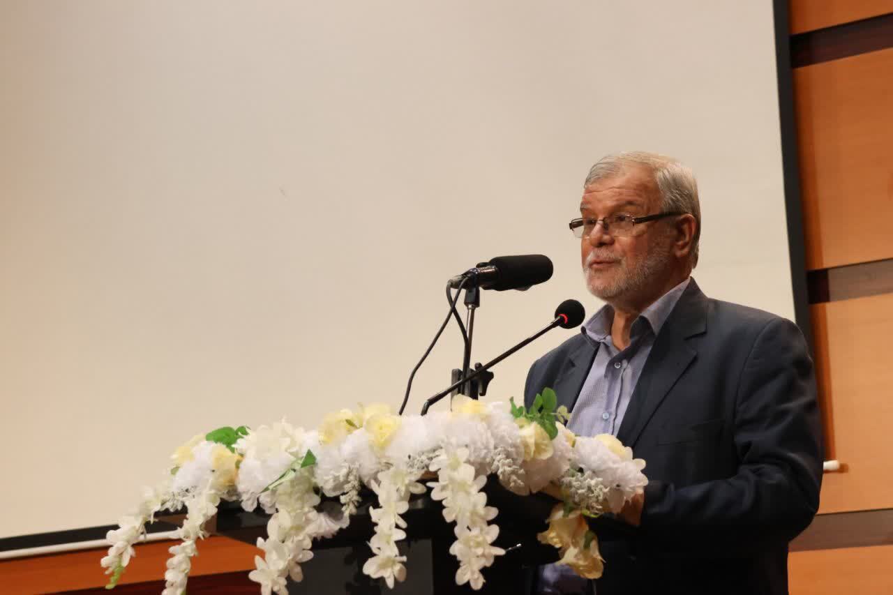 برگزاری اولین عصر شعر مقاومت در شهرستان بهارستان