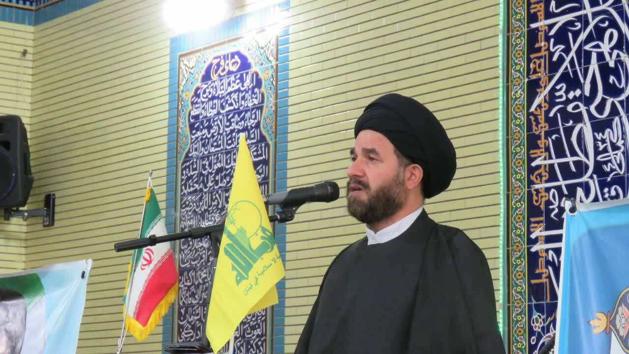صف آرایی نمازگزاران هریسی در نماز جمعه صف آرایی نمازگزاران هریسی در نماز جمعه