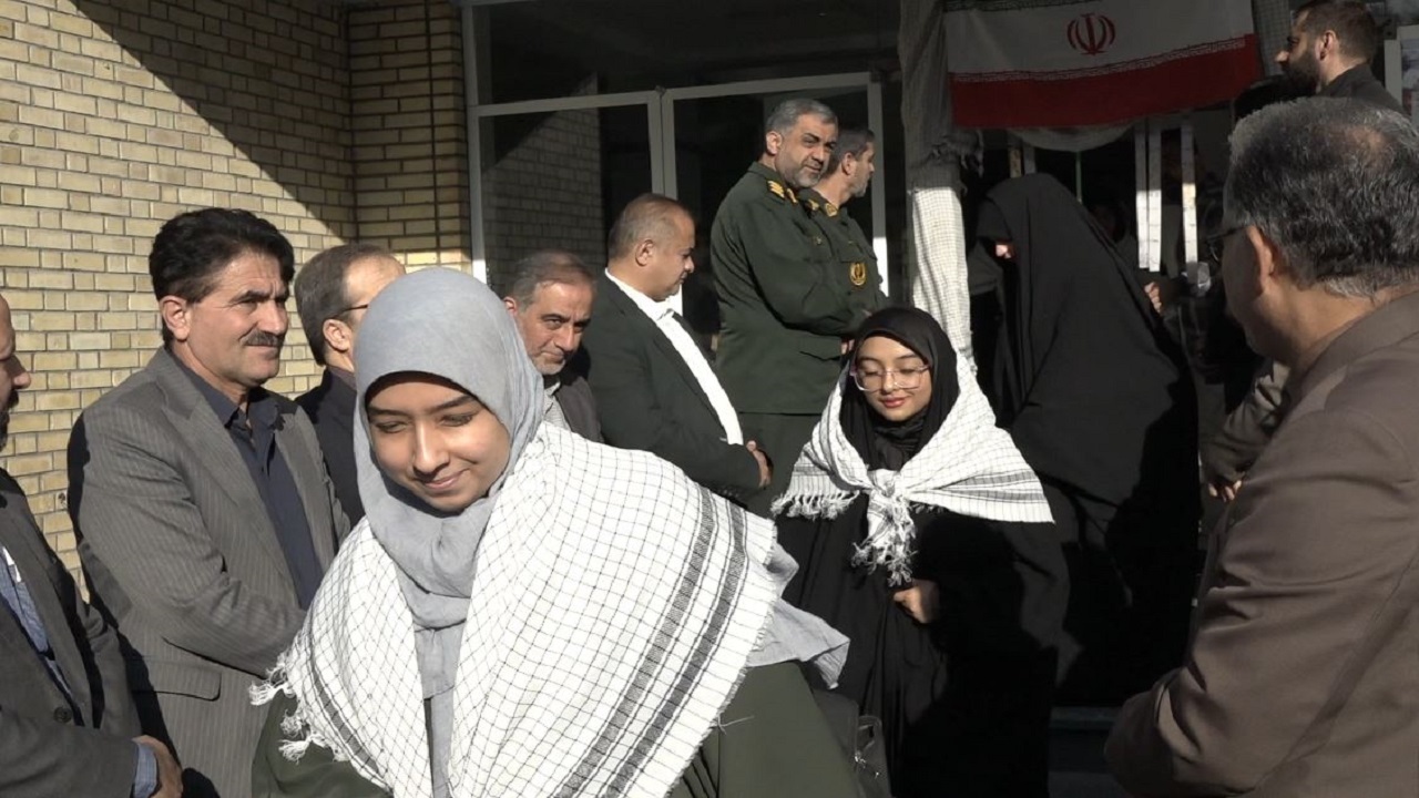 اعزام  ۱۵۰ دانش آموز دختر از گرگان به مناطق عمیاتی جنوب کشور