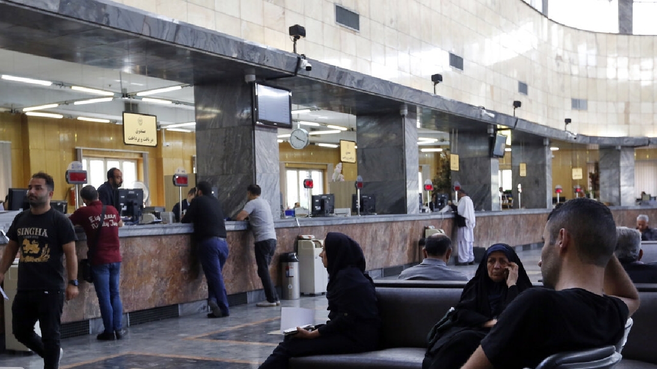 تاخیر در آغاز فعالیت ادارات، دانشگاه‌ها و مدارس چند شهر خوزستان در روز یک شنبه