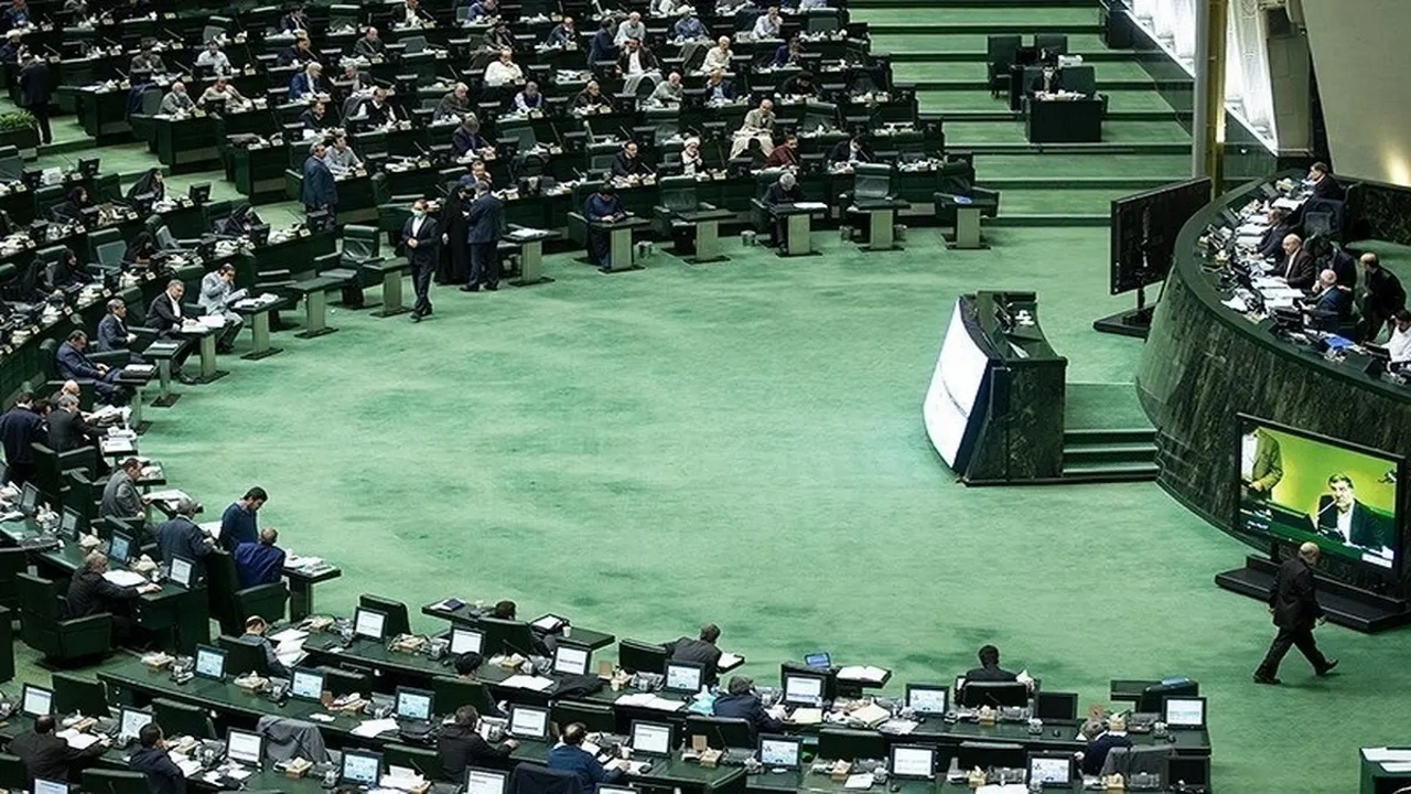 موافقت مجلس با تشکیل مرکز توسعه خدمات پردازشی و نحوه تأمین امنیت سایبری سامانه‌های هوش مصنوعی