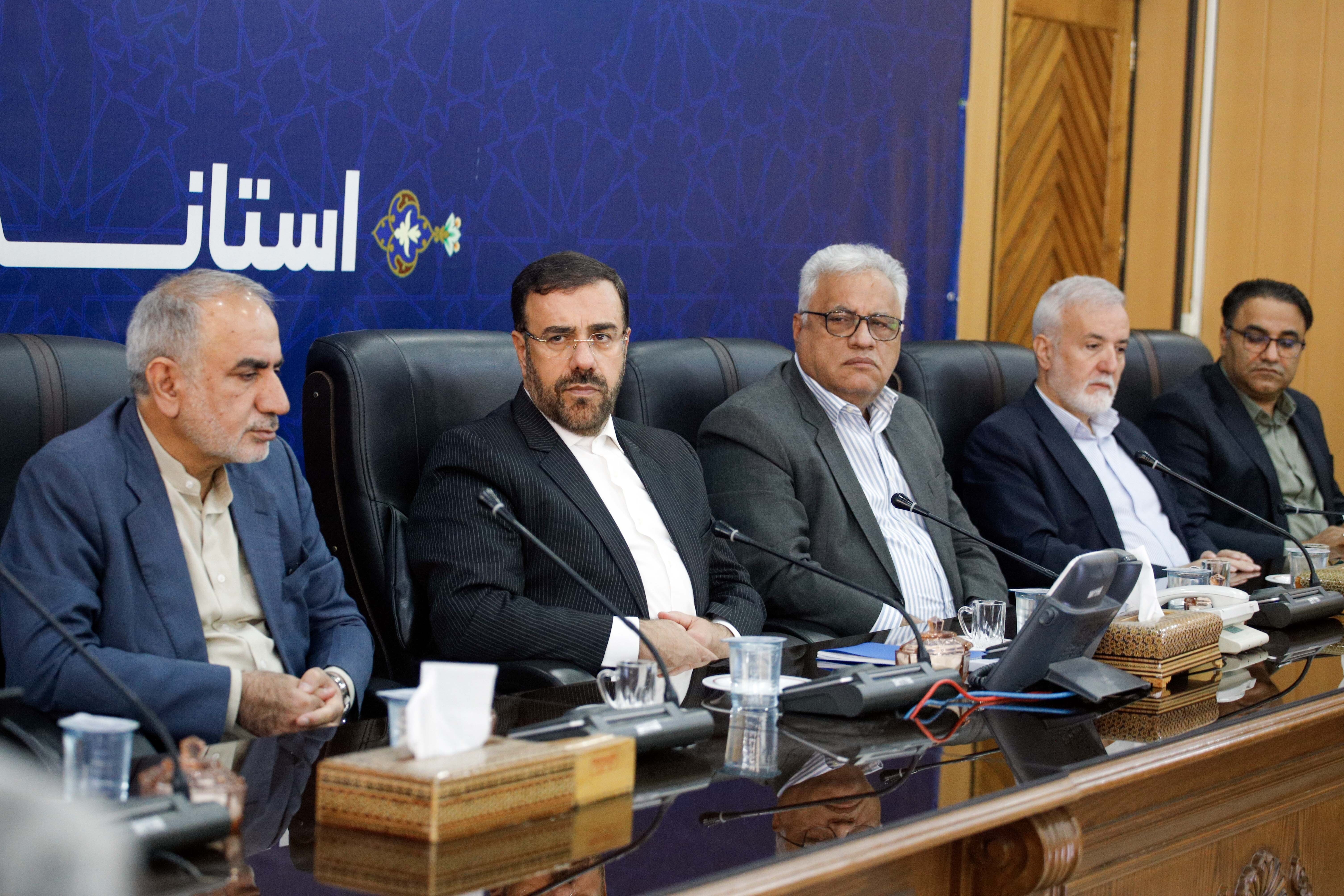 فارس می‌تواند به قطب هوانوردی جنوب کشور تبدیل شود/دانشکده خلبانی هلی‌کوپتر در شیراز راه‌اندازی می‌شود