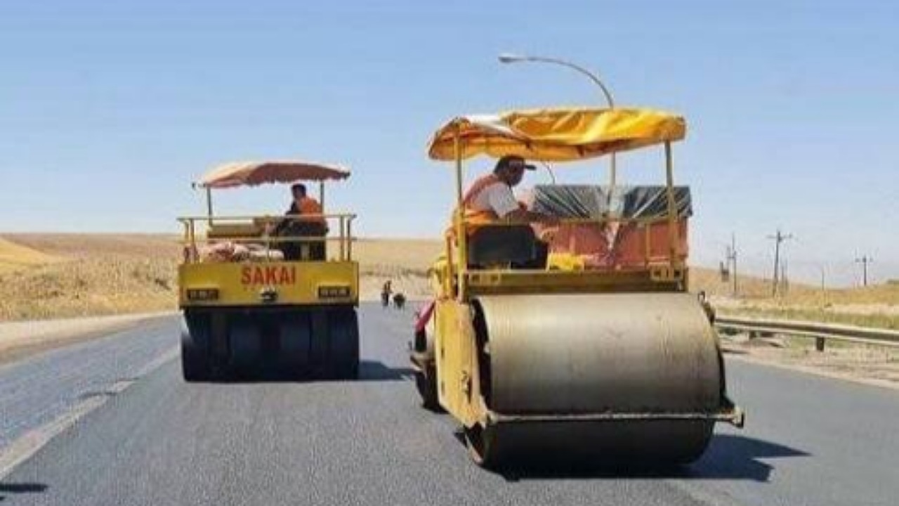 اجرای ۱۱۰ هزار مترمربع آسفالت در معابر روستایی نیمروز