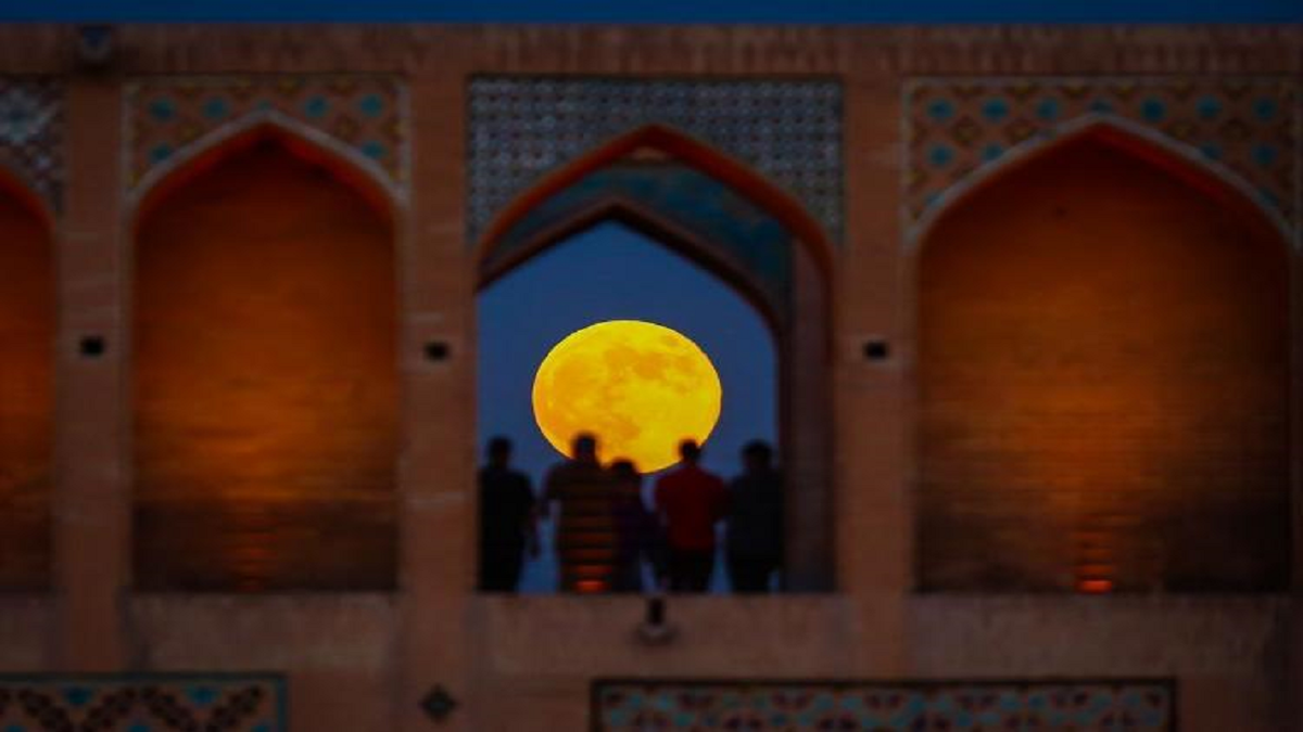 باشگاه خبرنگاران -آسمان شب در سیطره ماه کامل/ فرصتی برای عکاسی نجومی از مقارنه ماه و مشتری