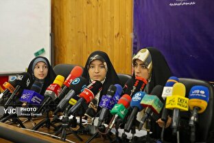 نشست خبری دانش آموزان در روز ملی مبارزه با استکبار جهانی