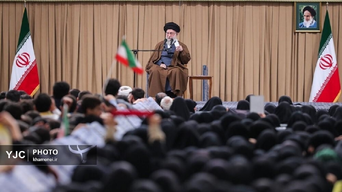 باشگاه خبرنگاران -اختلاف جمهوری اسلامی و آمریکا یک اختلاف ذاتی است/ سفارت آمریکا اتاق توطئه علیه انقلاب بود