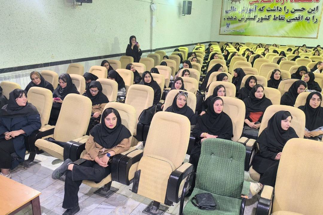 دوران دانشجویی بهترین فرصت رشد علمی و فرهنگی است