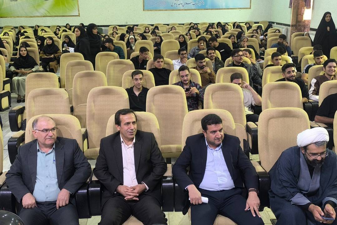 دوران دانشجویی بهترین فرصت رشد علمی و فرهنگی است