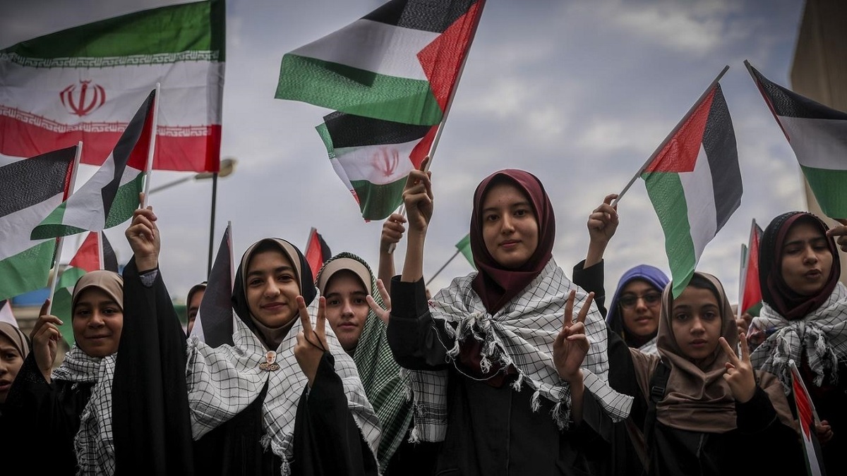 باشگاه خبرنگاران -نوجوانان امروز و دیروز کشور همچنان در خط انقلاب + فیلم و تصاویر