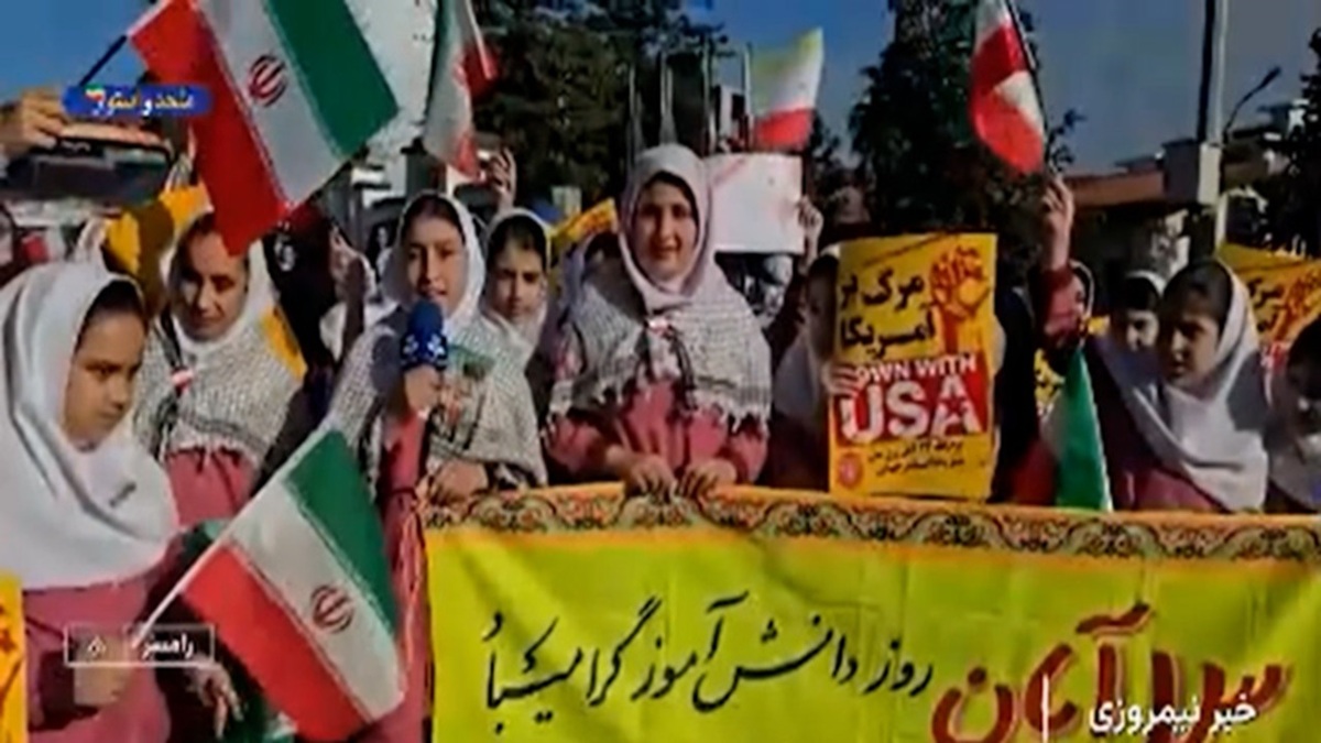آمادگی مردم برای حضور حماسی در راهپیمایی ۲۲ بهمن + فیلم