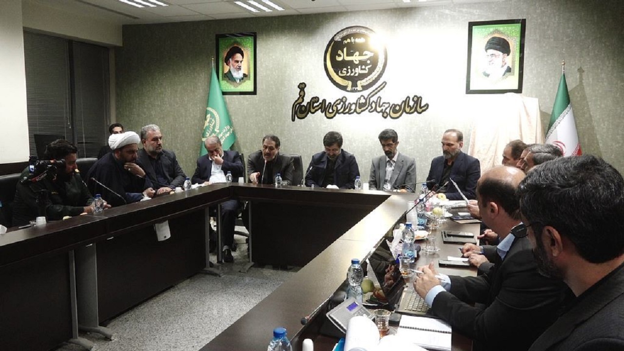 امضای میثاق‌نامه توسعه نیروگاه‌های خورشیدی و تولید انرژی برق در قم