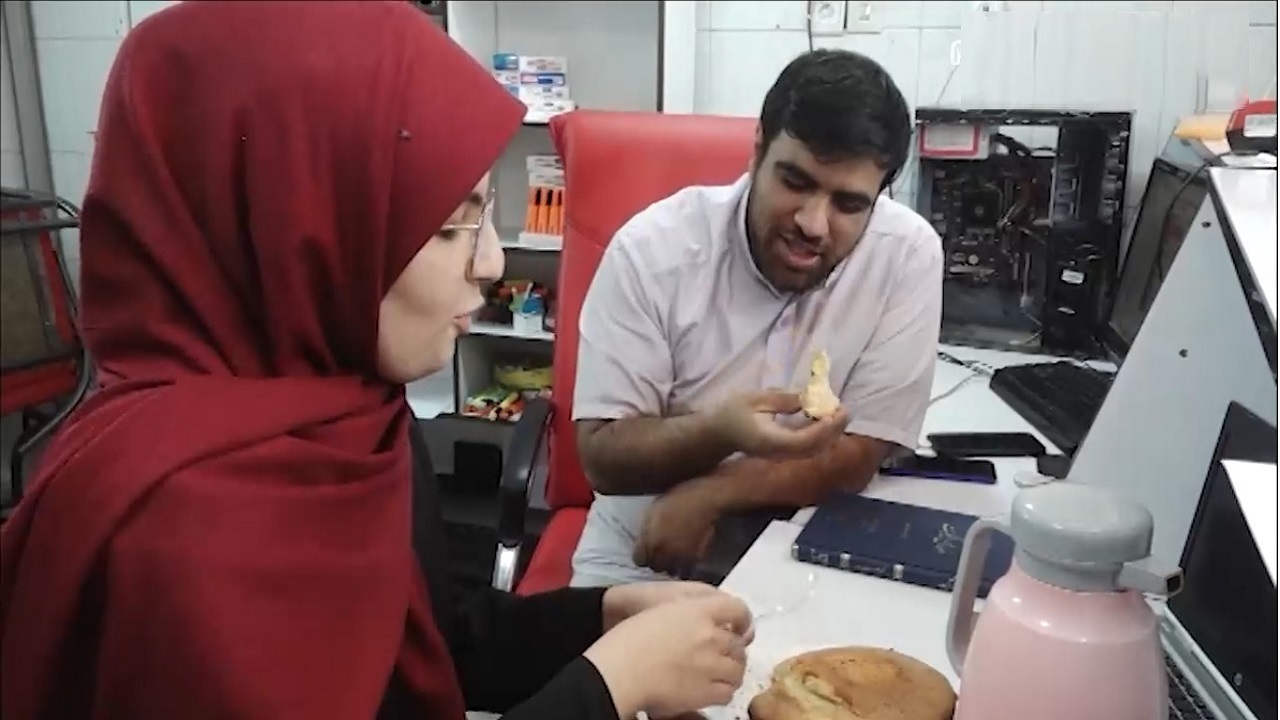 روایتی از زندگی زوج روشندل قمی که رنج را به گنج تبدیل کردند+فیلم