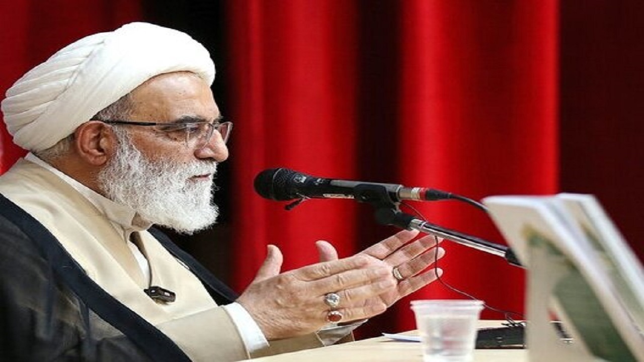پیشنهاد تشکیل گروه‌های علمی برای بازنگری متون حوزه
