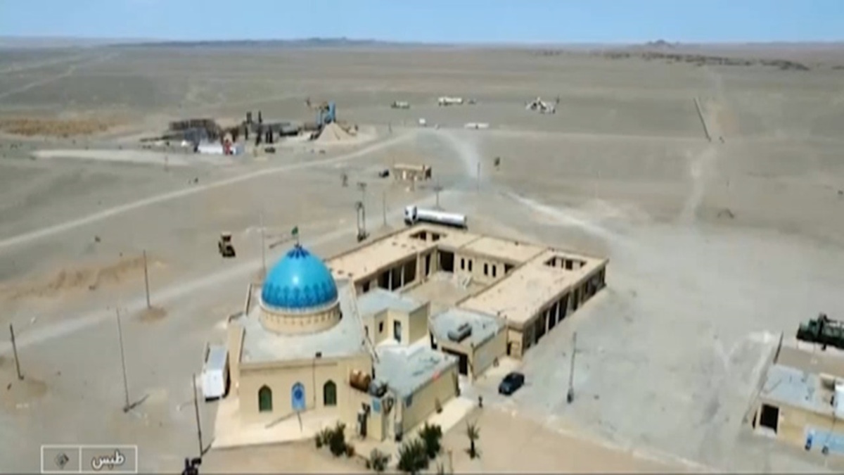 بازخوانی سخنان رهبر شهید انقلاب اسلامی درباره واقعه طبس + فیلم