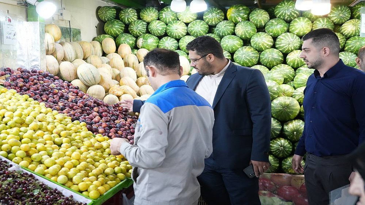 ادعای کاهش ۶۰ درصدی قیمت برخی محصولات در میادین میوه و تره‌بار تهران؛ واقعیت یا اغراق آماری؟