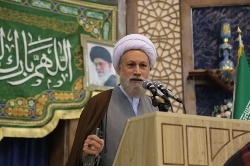 اعتماد به ارزش‌های اسلامی راه برون‌رفت از عقب‌ماندگی و بحران‌هاست