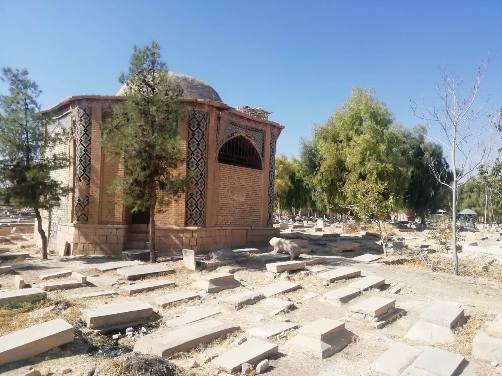 گزارش تصویری از سومین آرامستان جهان اسلام در شیراز