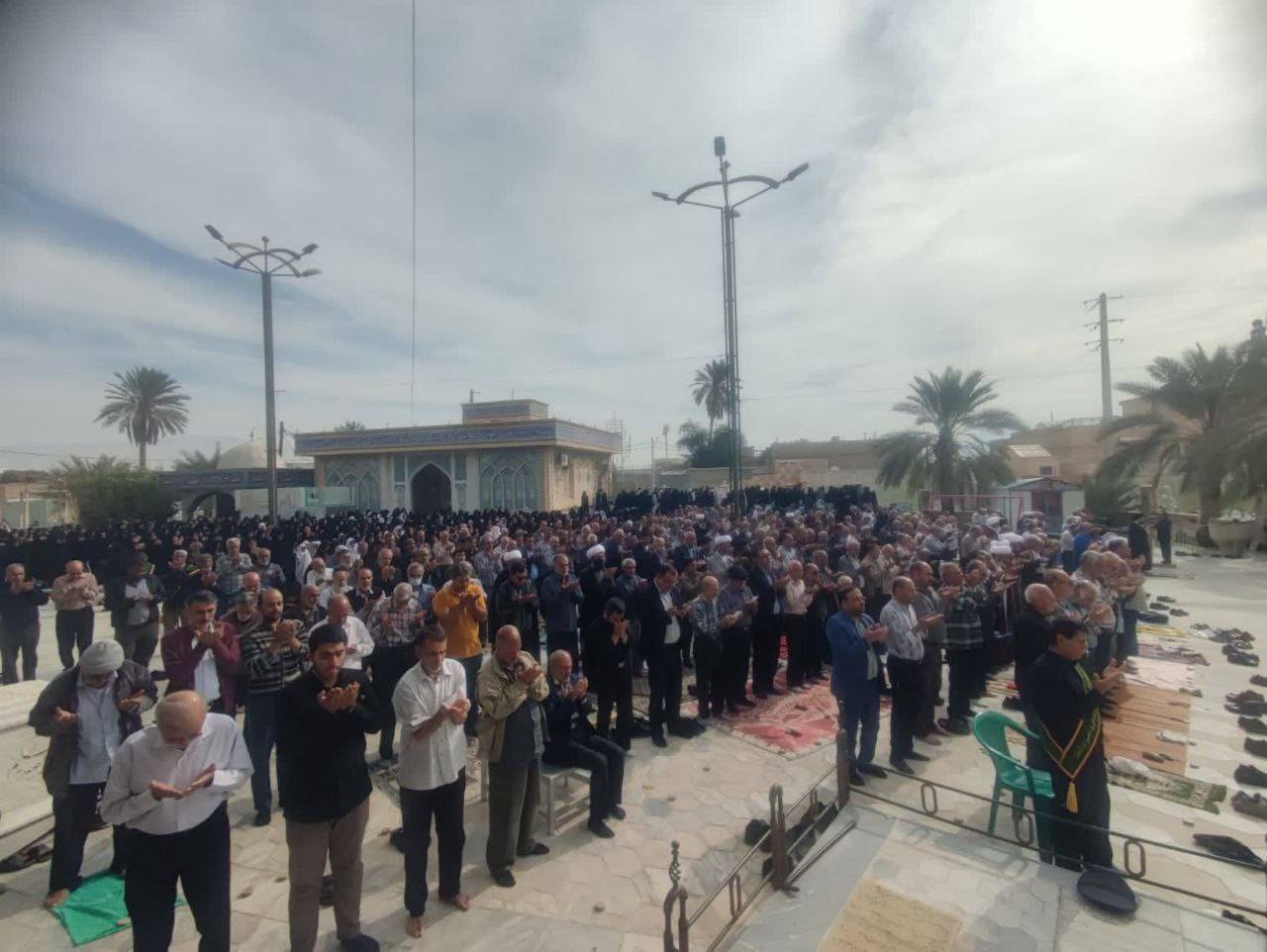 اقامه نماز باران در لارستان