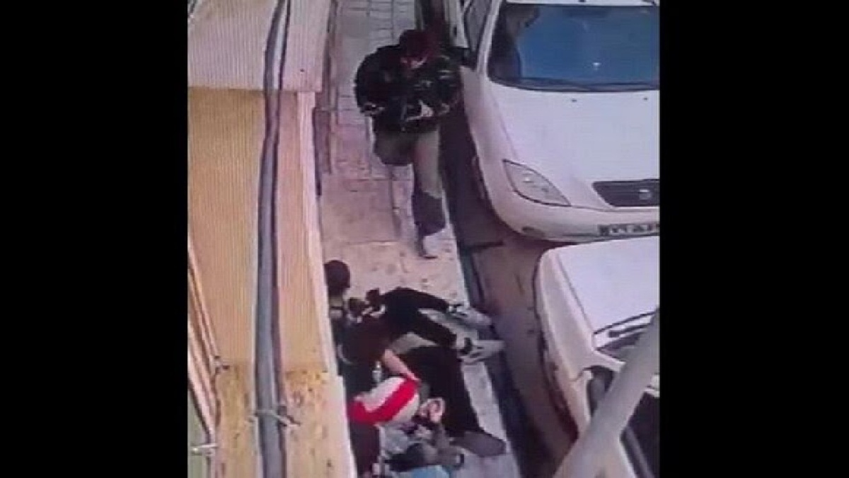 باشگاه خبرنگاران -عاملان زورگیری تلفن همراه در مشهد دستگیر شدند+ فیلم