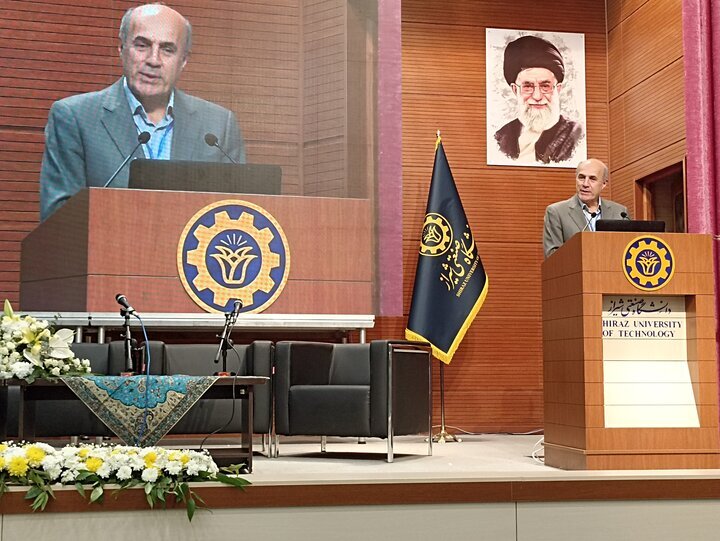 بورس صنعت و مشاغل؛ پلی میان دانشگاه و بازار کار