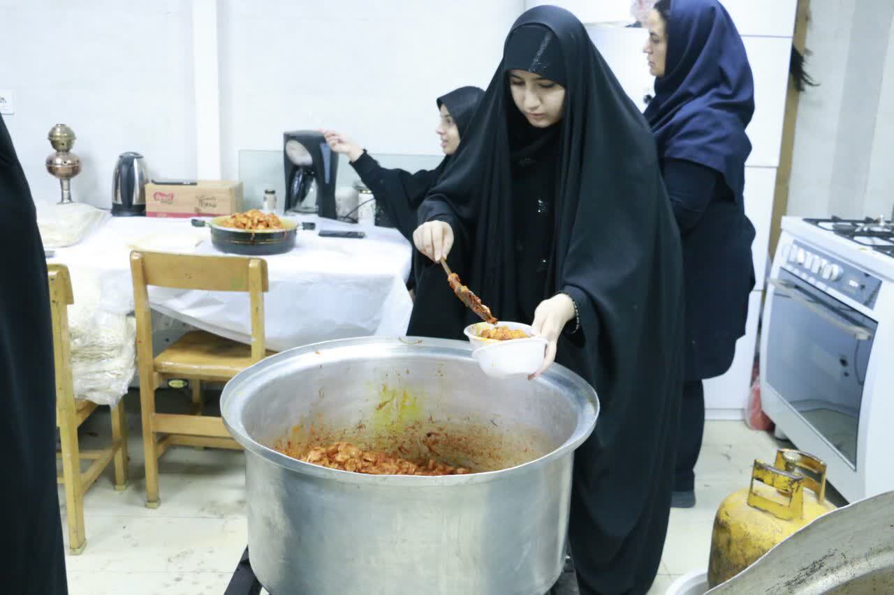 برپایی خیمه یاس در دهه فاطمیه