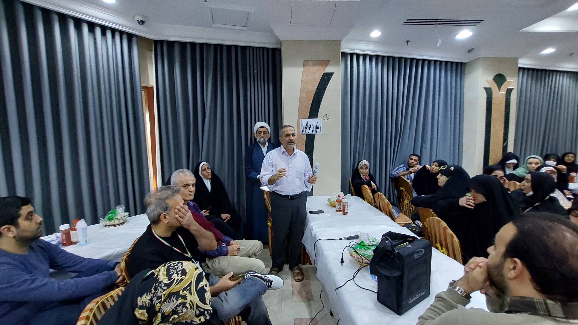 دانشجویان در سفر حج عمره