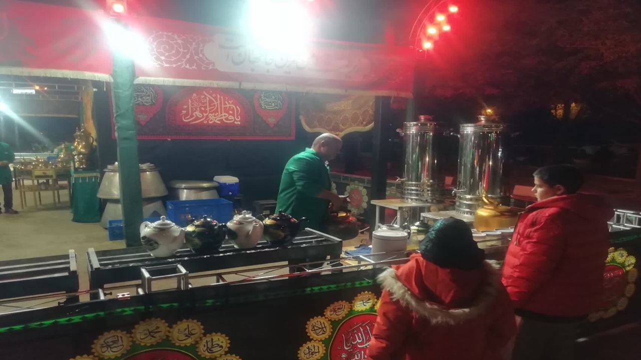 شیراز در ایام فاطمیه رنگ و بوی عزا و ماتم گرفت + فیلم و عکس