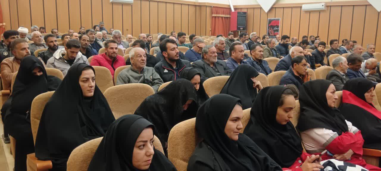 تجلیل از خادمان و موکب داران اربعین حسینی تیران و کرون در ایام فاطمیه