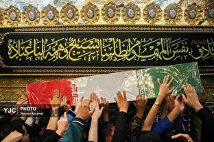 طواف پیکر شهدای گمنام در حرم بانوی کرامت
