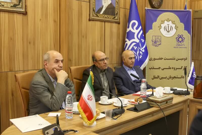 دانشگاه‌ها اقتصاد جذب دانشجوی بین‌الملل را جدی بگیرند