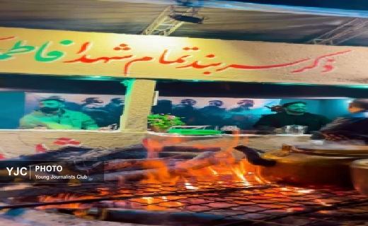 ایستگاه صلواتی و نمایشگاه تجسمی ایام فاطمیه در  رشت + تصاویر