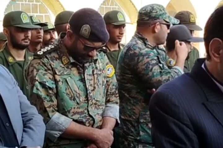 وداع مردم نیشابور با پیکر جانباز سرافراز ۷۰درصدشیمیایی