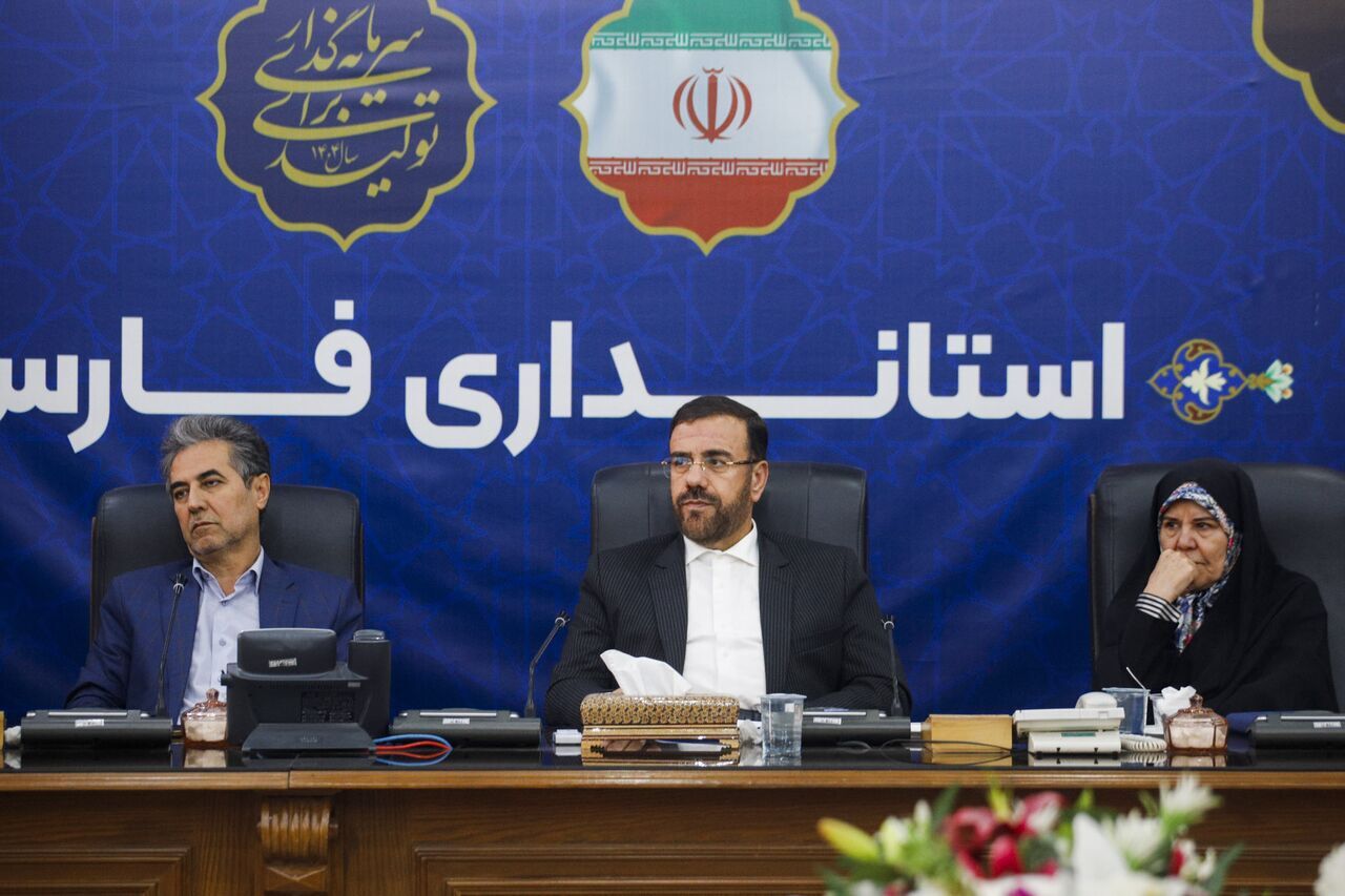 مسئولان، وکلای مردم‌اند؛ خروج از چارچوب وکالت، موجب ضمان شرعی است