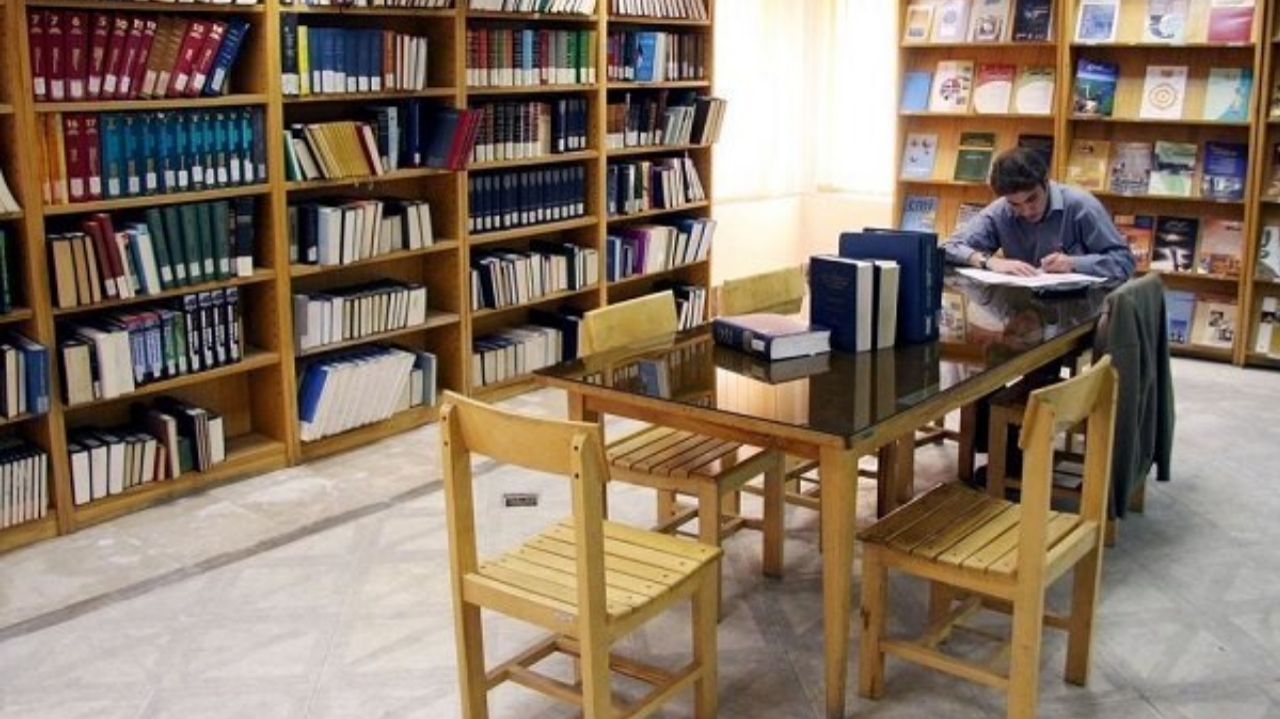 پروژه‌ای که به رؤیا بدل شد؛ ۱۵ سال انتظار برای افتتاح کتابخانه ۱۷ شهریور خرم‌آباد