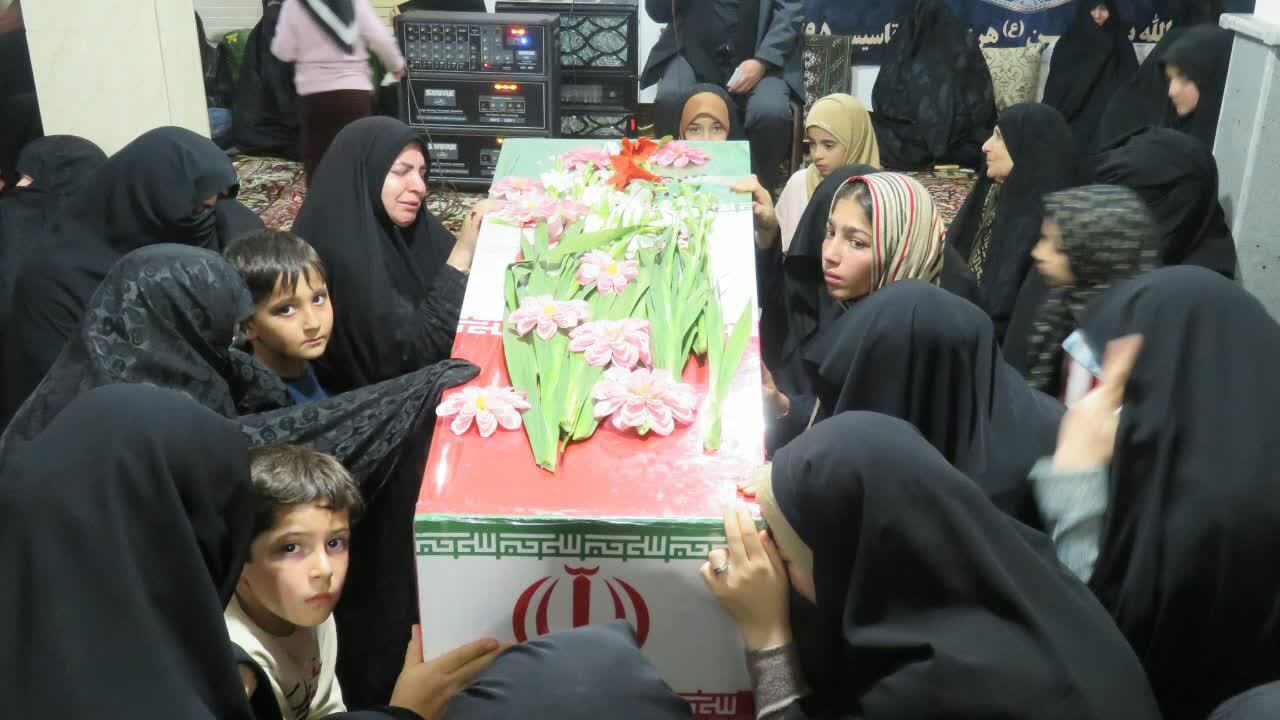 وداع هریسی&zwnj;ها با شهید گمنام هشت سال دفاع مقدس