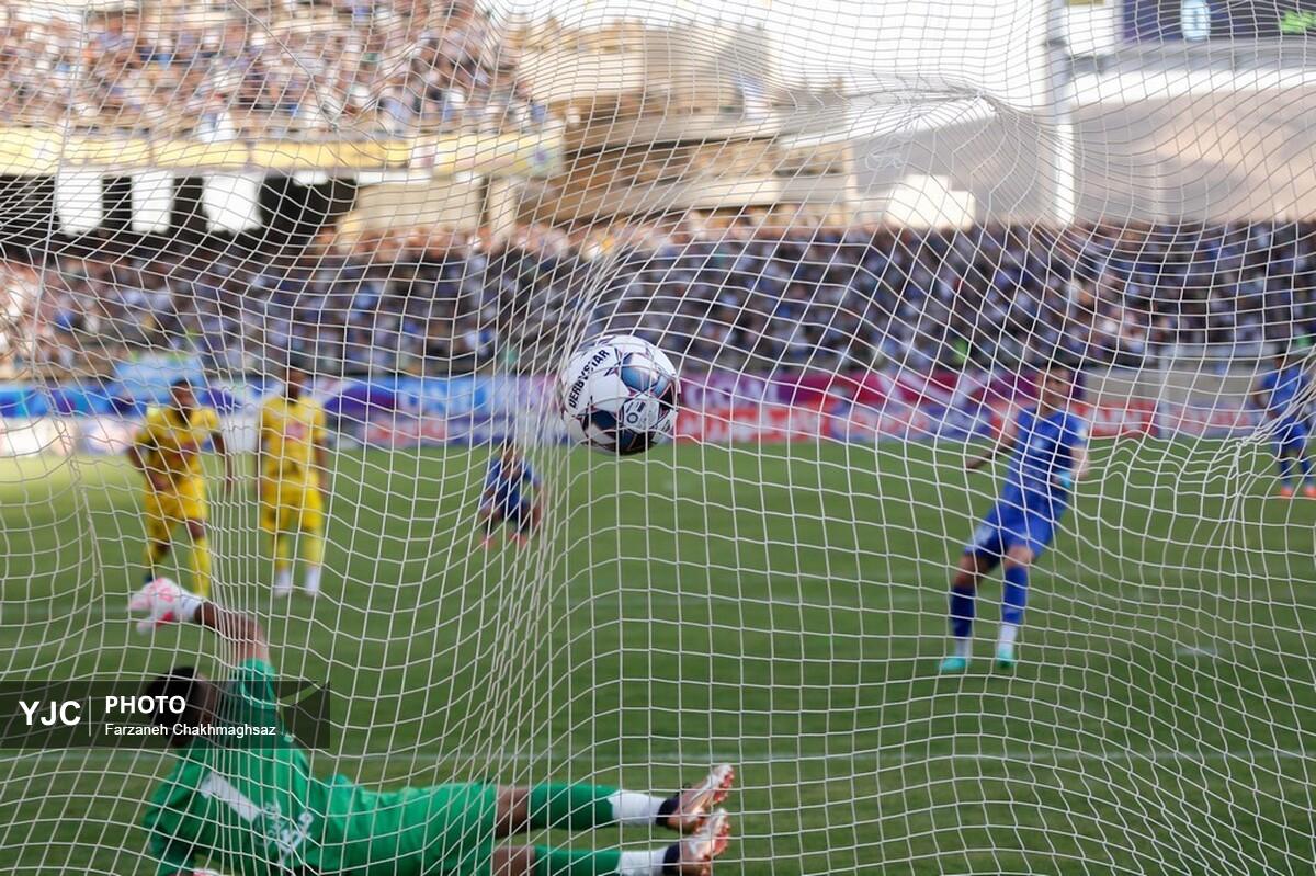 لیگ برتر فوتبال / پرسپولیس - استقلال خوزستان