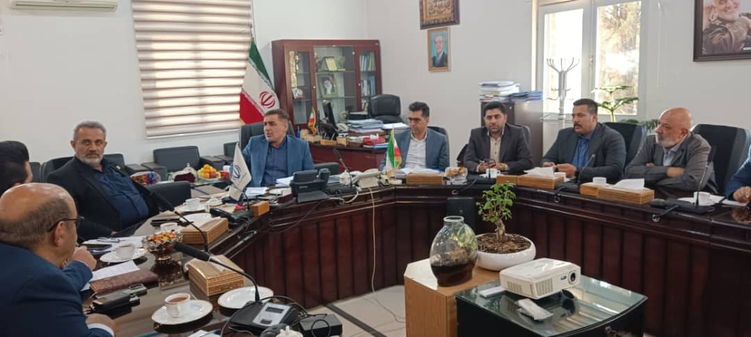 تشدید همکاری با اصناف برای تنظیم بازار و جلوگیری از نوسانات قیمتی کالا‌های اساسی