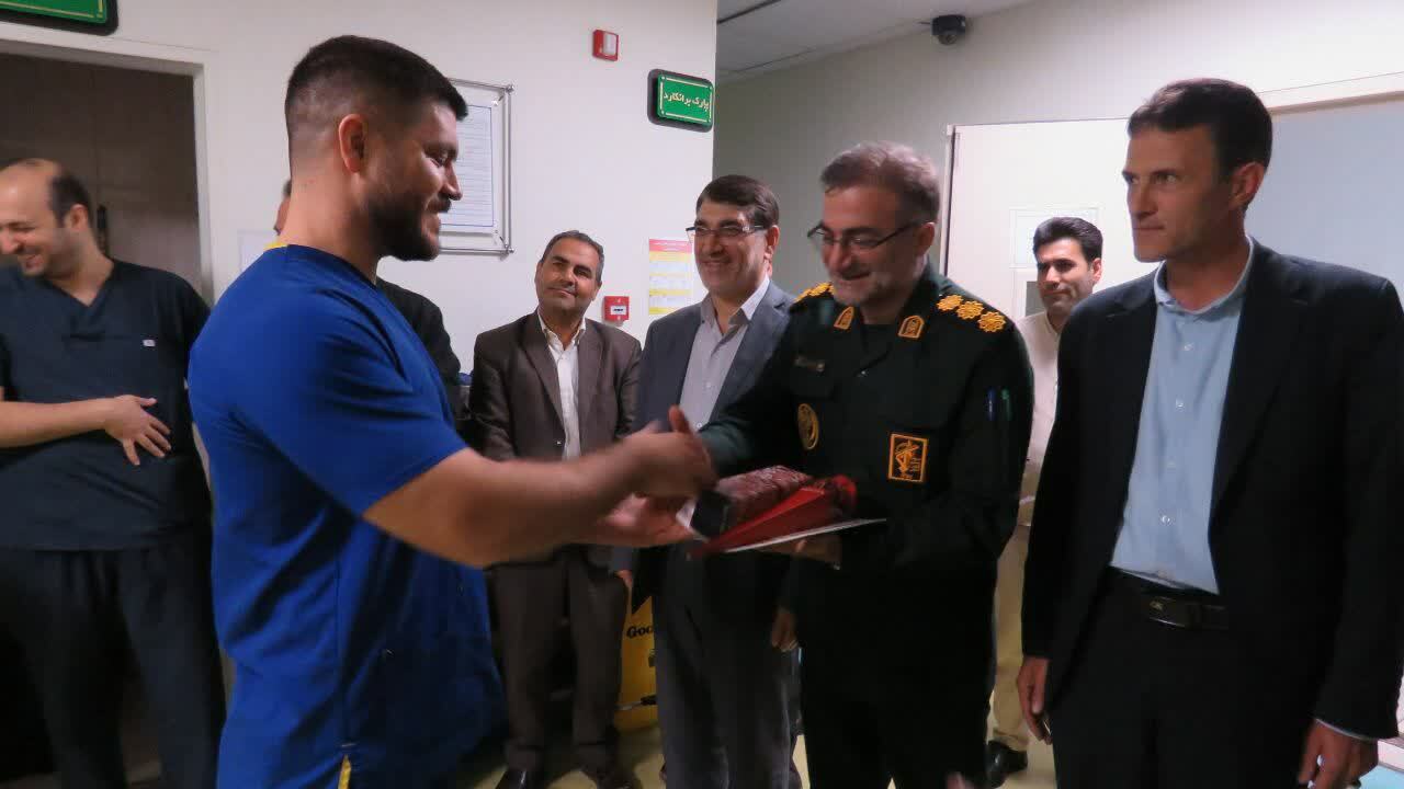 مراسم تجلیل از پرستاران هریس در روز پرستار