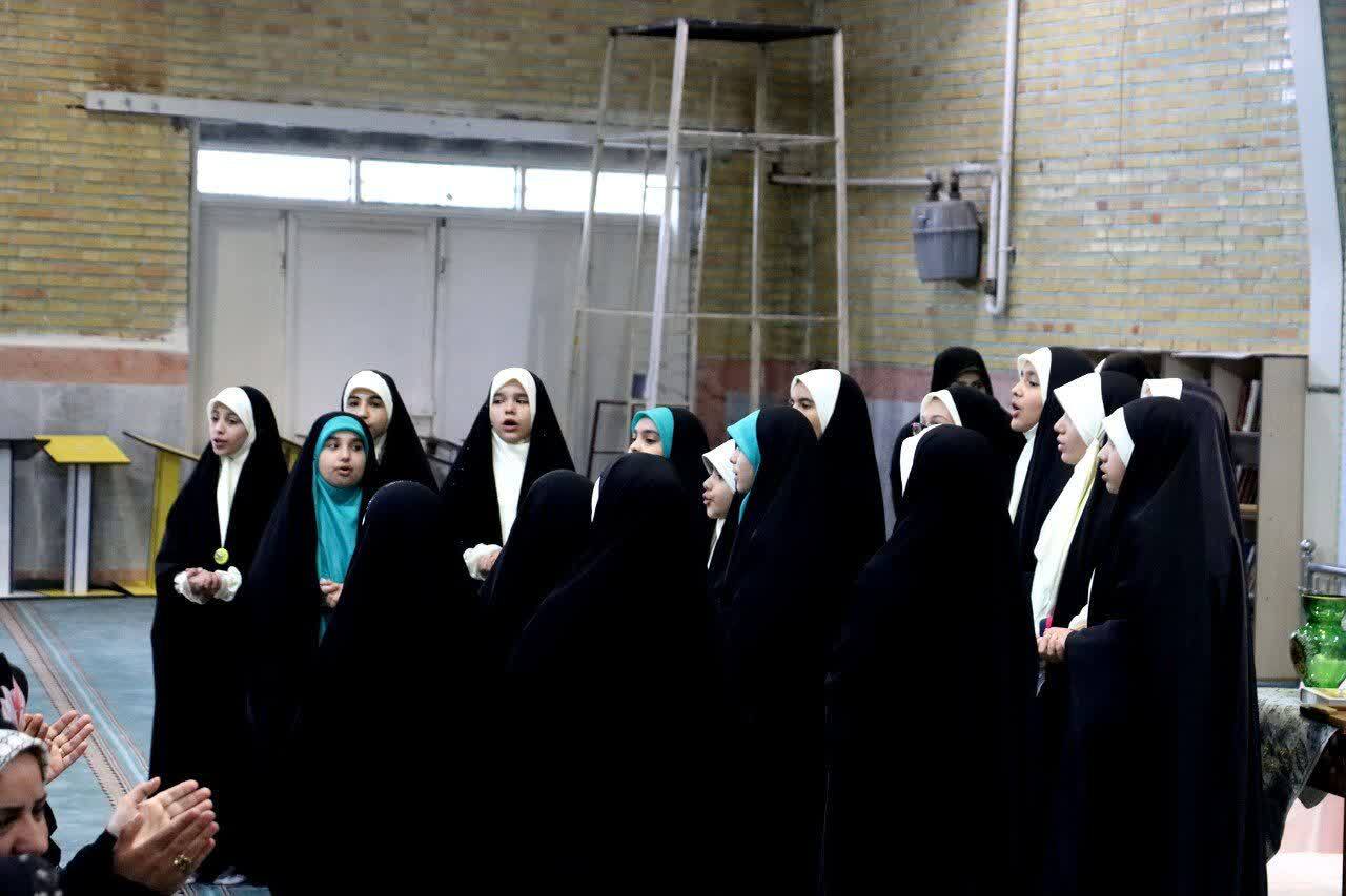 شادمانی ماهدشتیها در سالروز ولادت حضرت زینب (س) شادمانی ماهدشتیها در سالروز ولادت حضرت زینب (س)