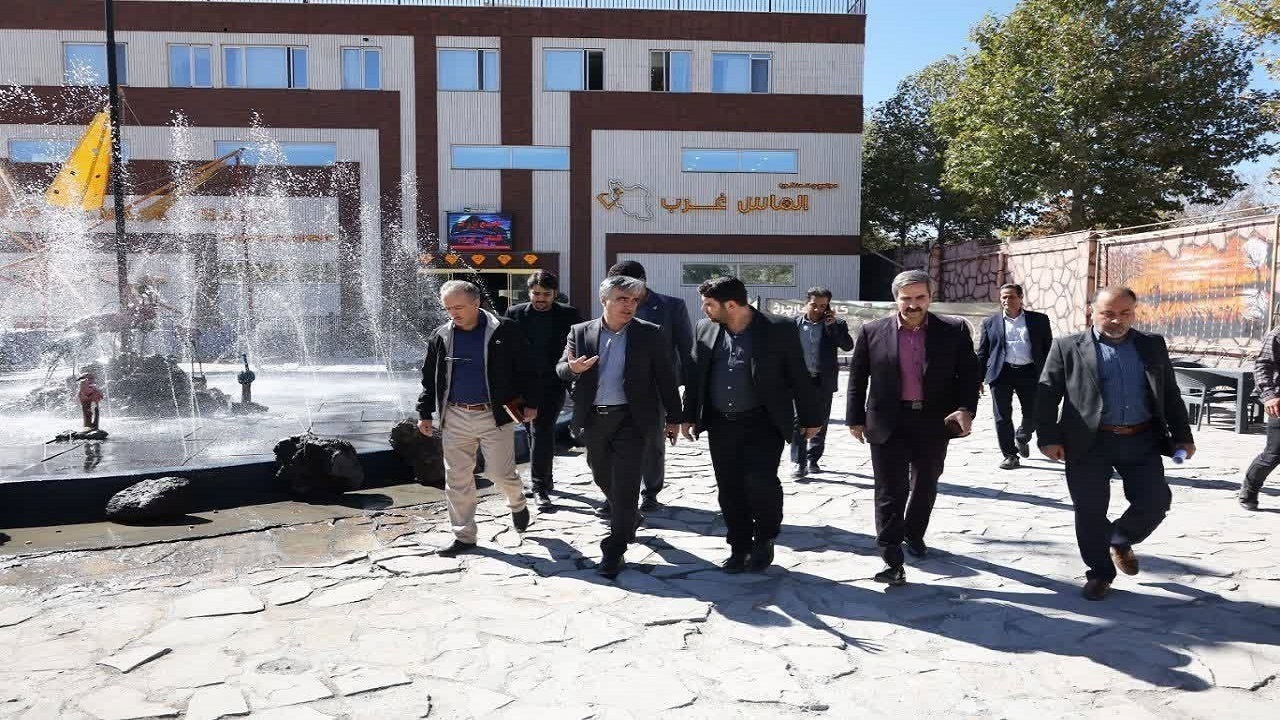 لزوم حمایت از سرمایه‌گذاران برای توسعه مراکز اقامتی و گردشگری در کردستان